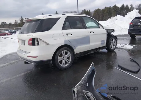 2013 Mercedes-Benz Ml 350 4Matic z USA, uszkodzony, nr VIN 4JGDA5HB8DA118438